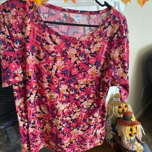 Lularoe 3/4 sleeve shirt